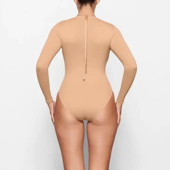 SKIMS Swim Long Sleeve One Piece Almond‎ 3X - Picture 3 of 13